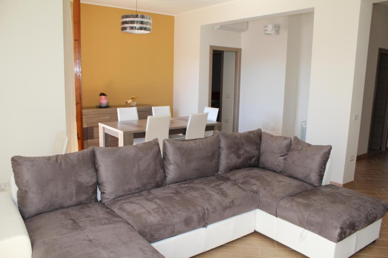 Chelu & Luna Cagliari Luaran gambar